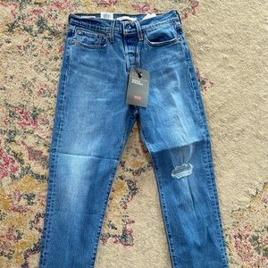 Levi’s wedgie straight jean